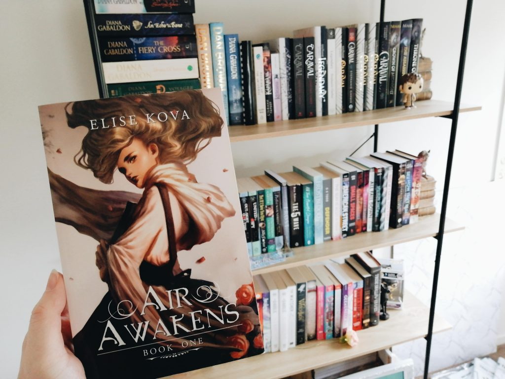 air awakens and bookshelf